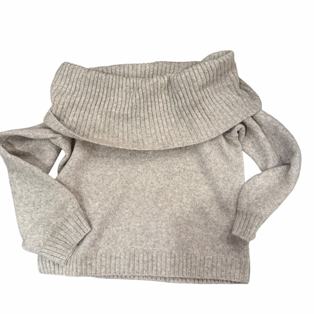 Abercrombie & Fitch off the shoulder knit sweater Large - Picture 4 of 5